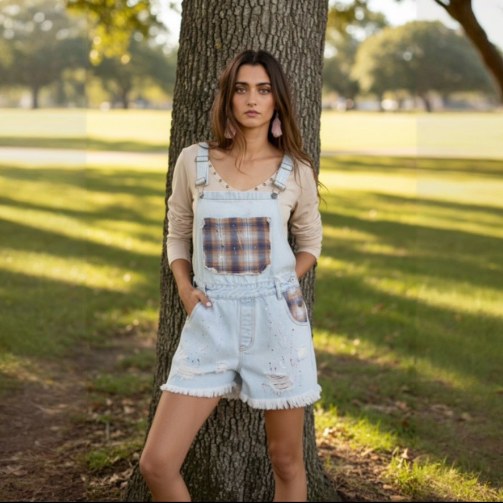 POL DYLAN Stylish Light Blue Denim Short Overalls with Plaid Pockets NWOT